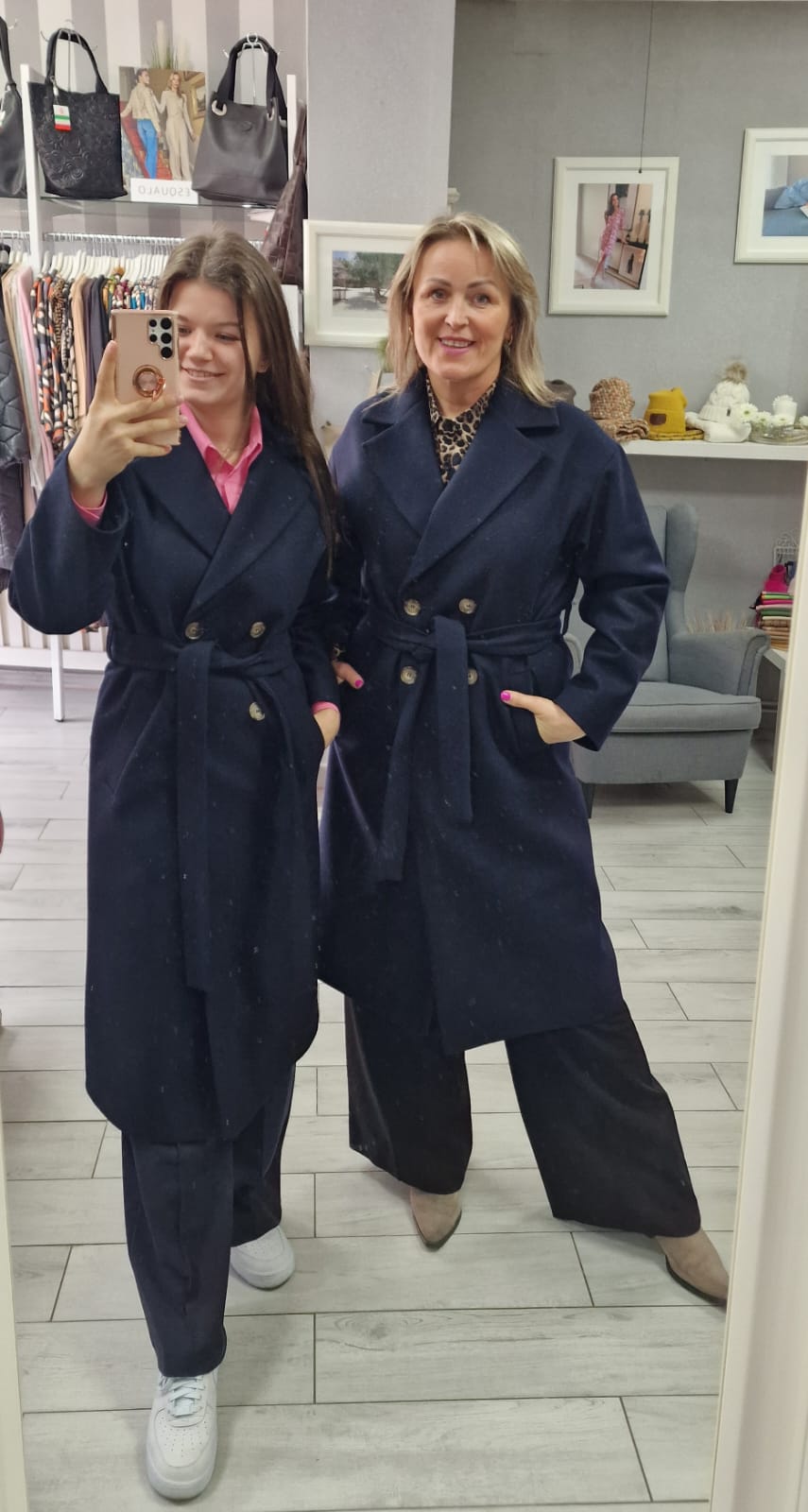 63fe3170-187f-4fbe-9edb-2c63f317acd1