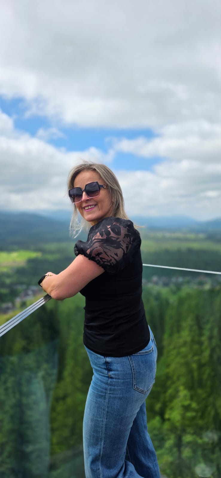 bf65274c-a334-4c43-bbed-f470a5de40b7