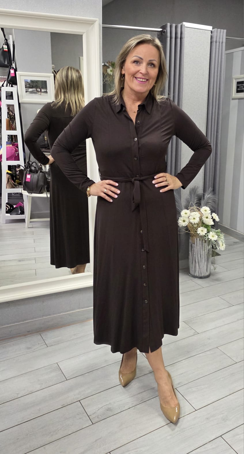 7d9ec6de-3627-478f-a637-4ead5261102b