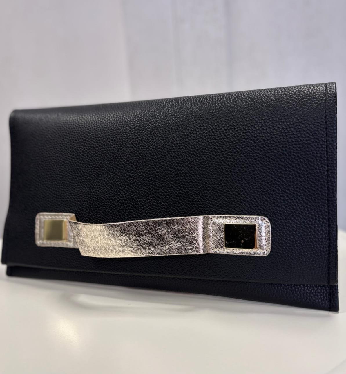 ef6f6bcd-f514-419a-8109-e13806bab30c