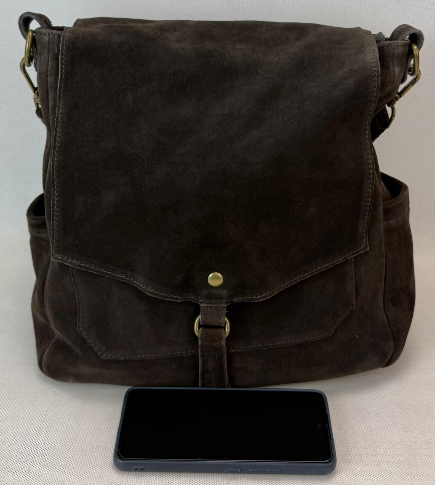 0e499e48-65c1-4142-a748-32d1d0638ad0