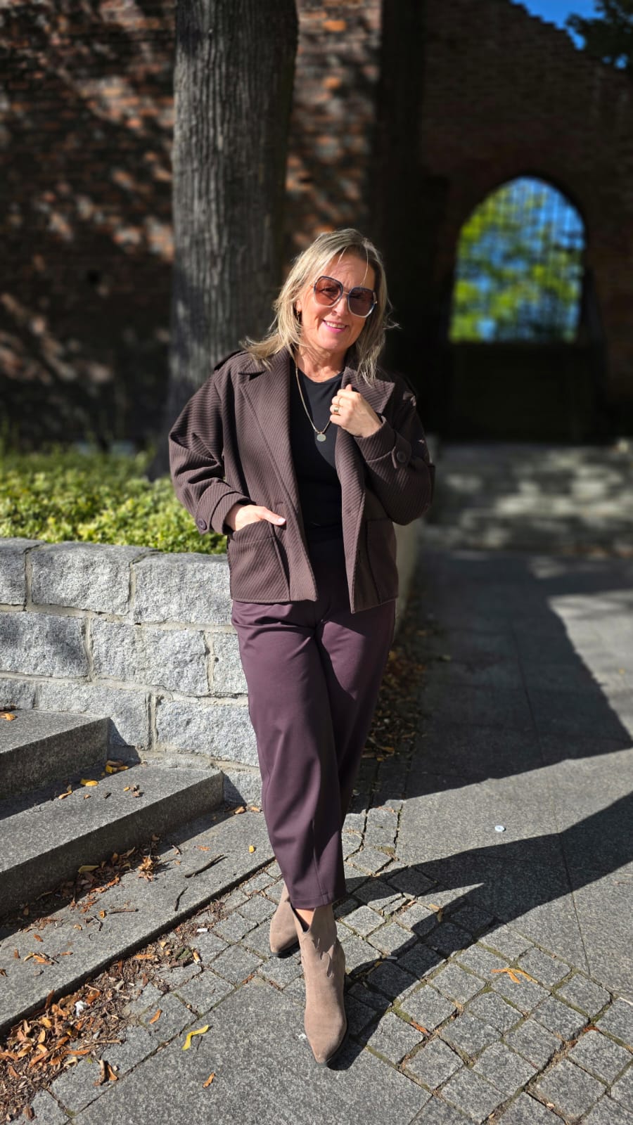 b9a10ebf-40c3-4883-98b6-b8da9967d432