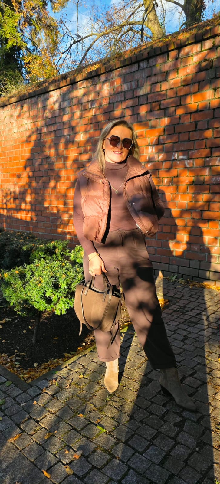 e76d0182-5762-40b2-8182-9986601bf9d6