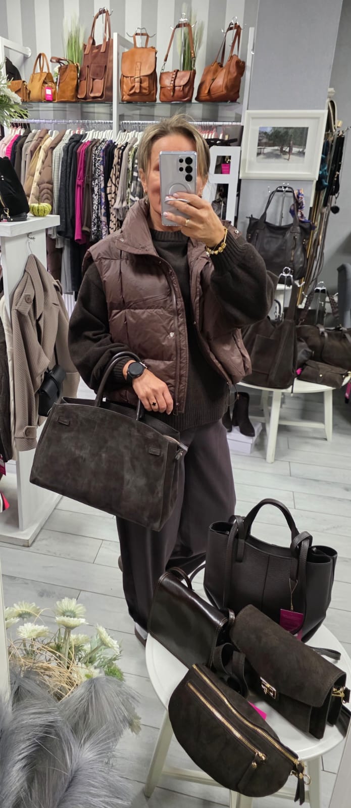 eceff2c5-b01a-4782-bde2-ce0e4e1d6c6b