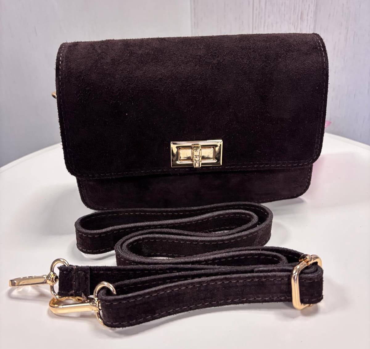 01f26535-a6d8-44ef-9cce-b14dd2336d8e