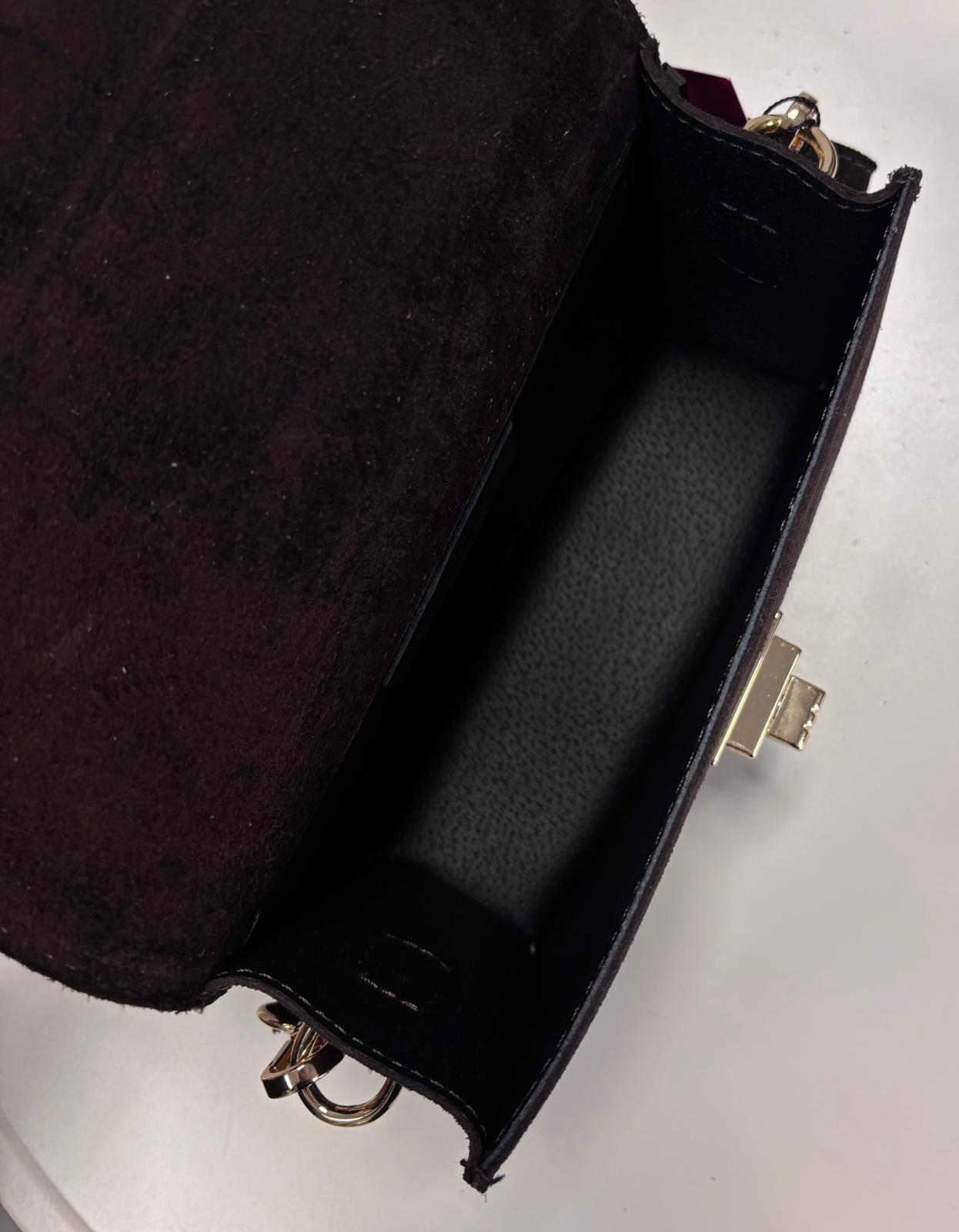 3ec000b2-1b80-4395-8af9-d820c7a7becb