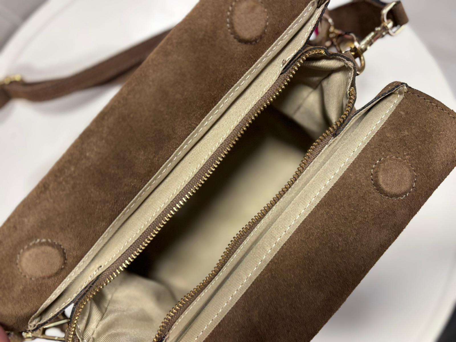 5e98ef76-0447-45ae-bd69-a079271f9364