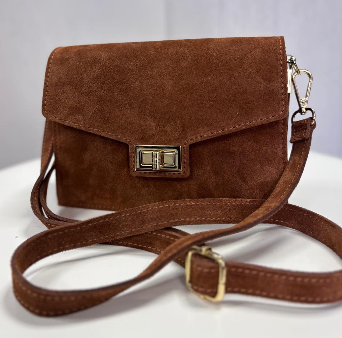 f1cf8071-1f62-4a75-9104-2c74d3f21439